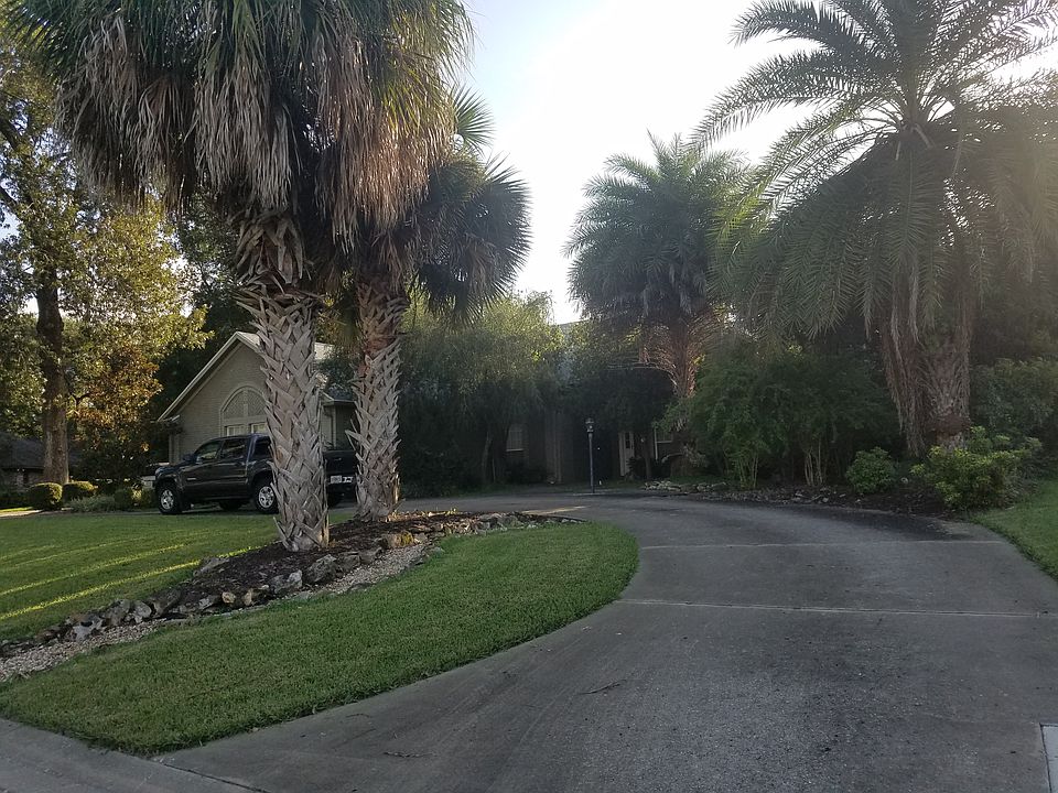 Front- circle driveway