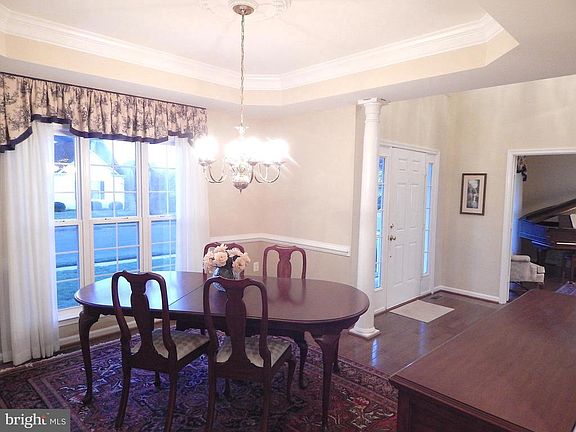 Dining room view into foyer