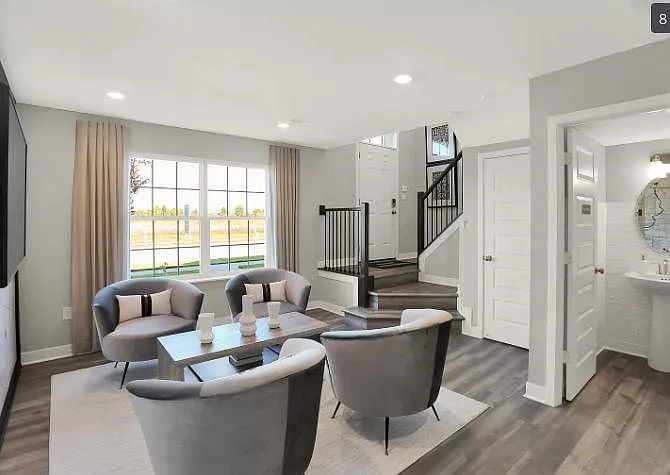 9329 Clarendon Dr — Photo 5