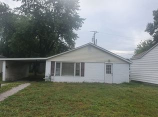 747 Lincoln Ave, Wood River, IL 62095