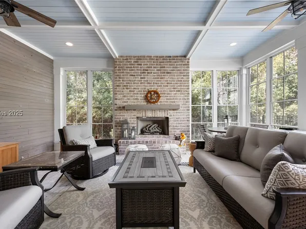 7 Lavender Cir, Hilton Head Island, SC 29926