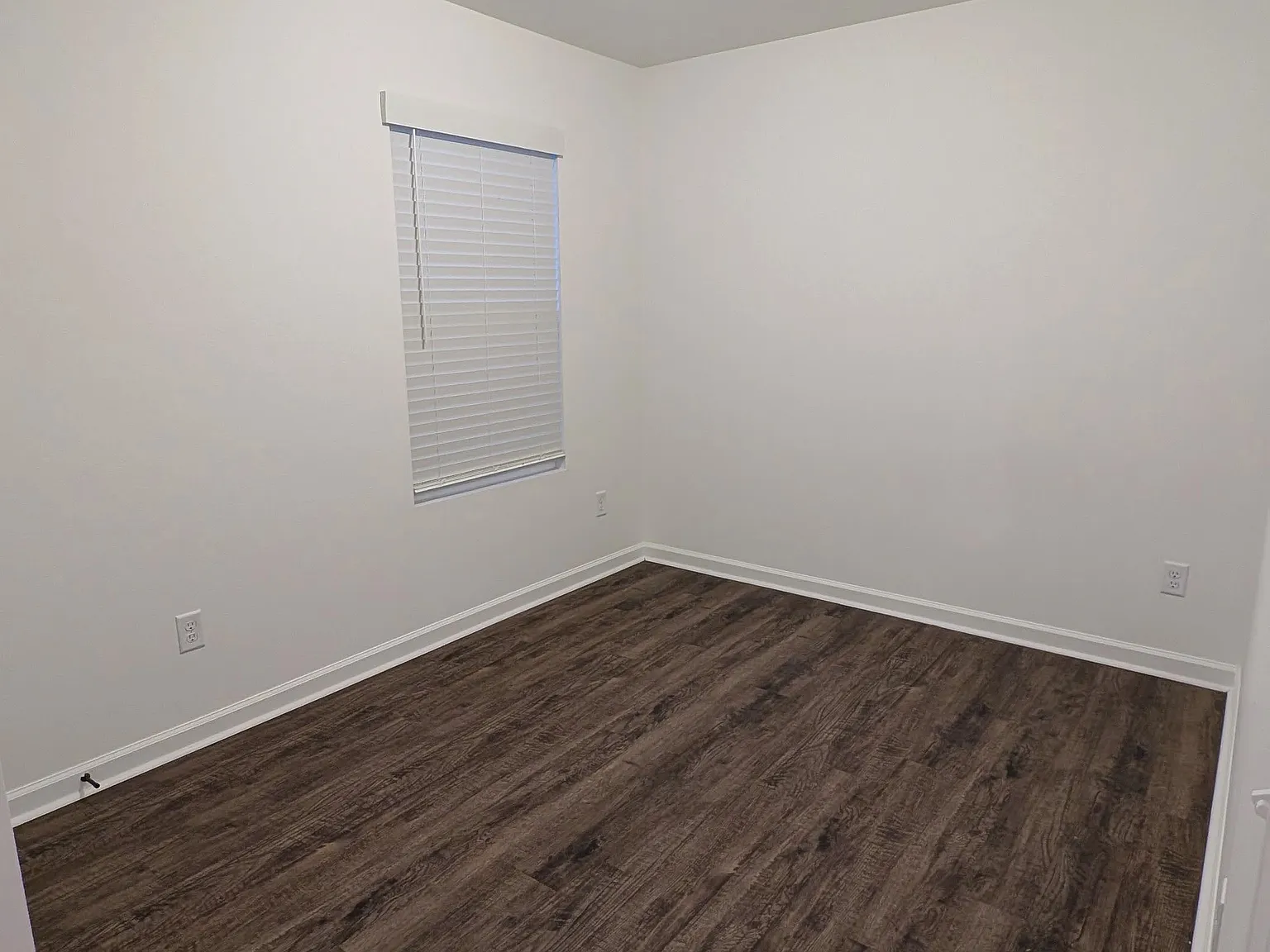 3 bed, 1422 sqft, $1,550 — Photo 3