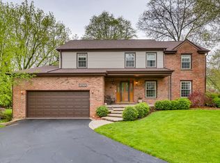 350 Windsor Ln, Inverness, IL 60010