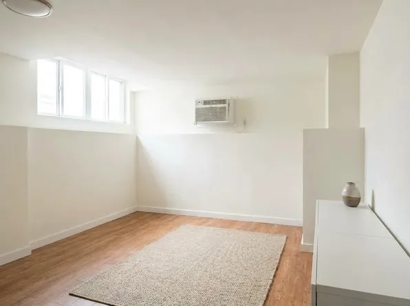 99 Hecker St #2, Staten Island, NY 10307