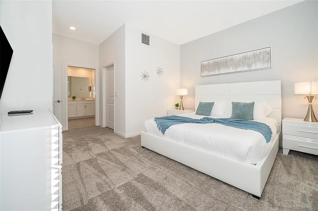 2 bed, 2.0 bath, 1388 sqft, $2,100 — Photo 4