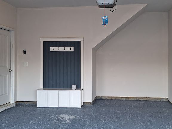 2nd image of 160 Marion Dr