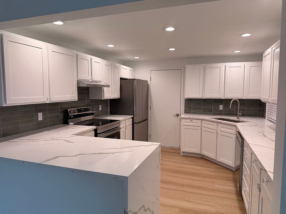 1st image of 14111 SE 6th St #B