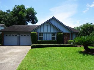 16606 Seawolf Dr, Houston, TX 77062