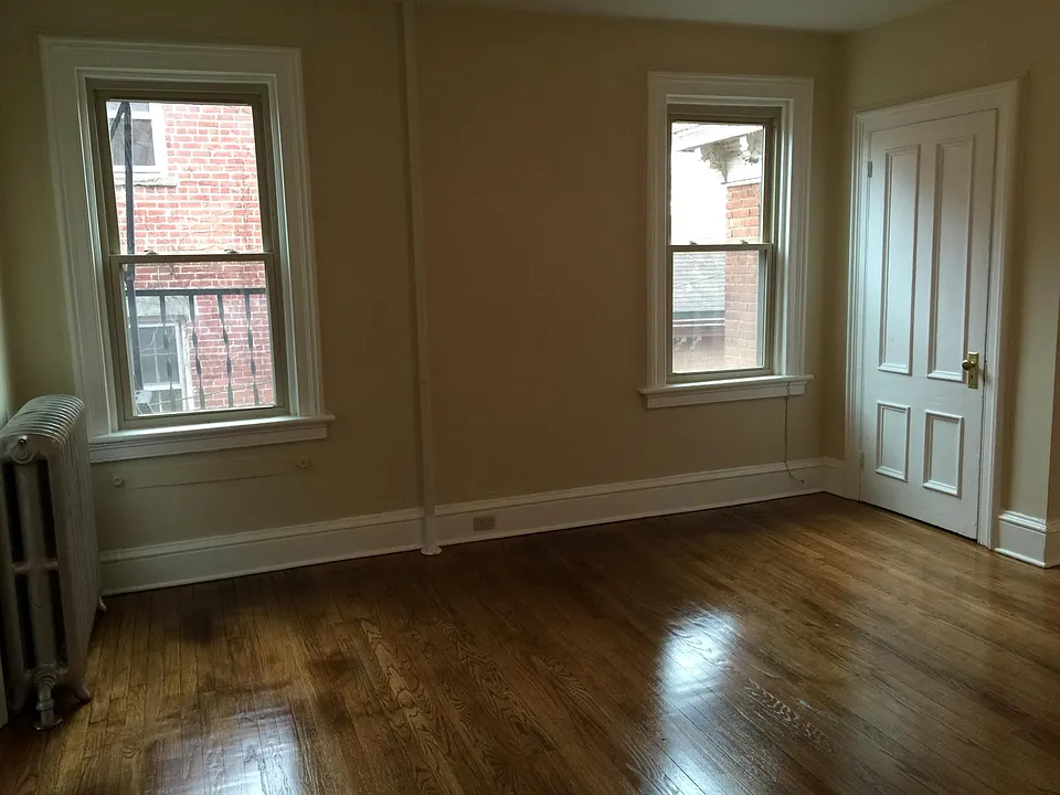 16 Grand St #3