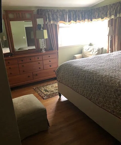 Hughes Ct — Photo 12