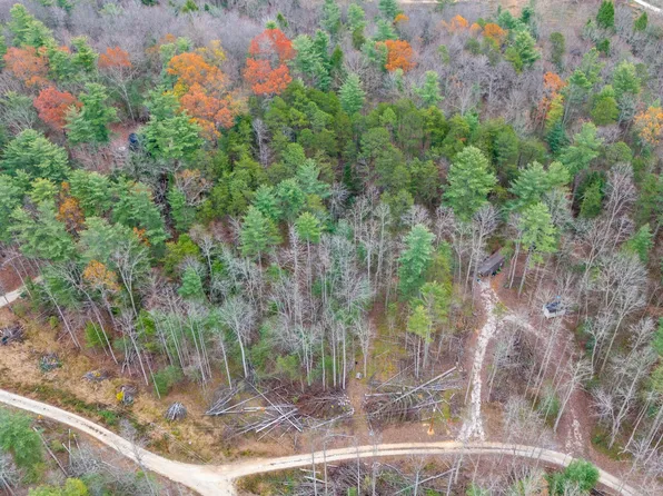 LOT 345 Eight Wolfe Lake Rd, Campton, KY 41301