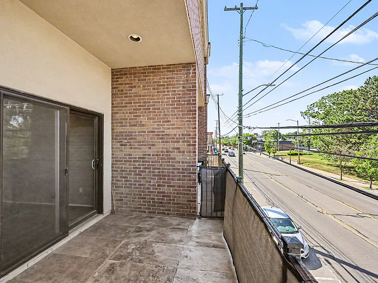 32821 Grand River Ave #B — Photo 13