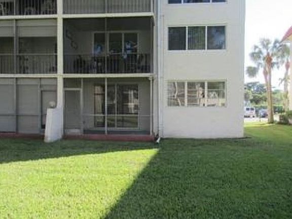 3rd image of 8901 S Hollybrook Blvd APT 110