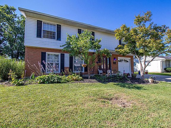 5th image of 115 Silverwood Cir