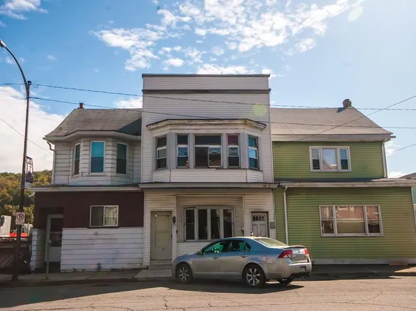 156 W Ridge St, Lansford, PA 18232