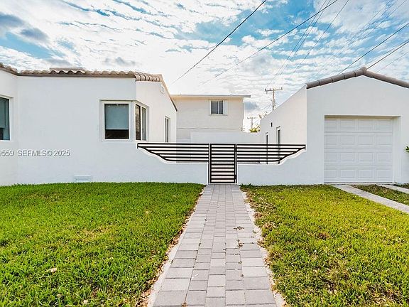 4th image of 2101 SW 16th Ter