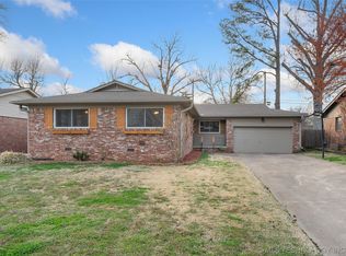 5328 S Columbia Ave, Tulsa, OK 74105