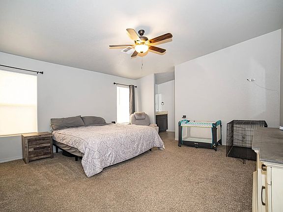 5th image of 11573 E 33rd Ln