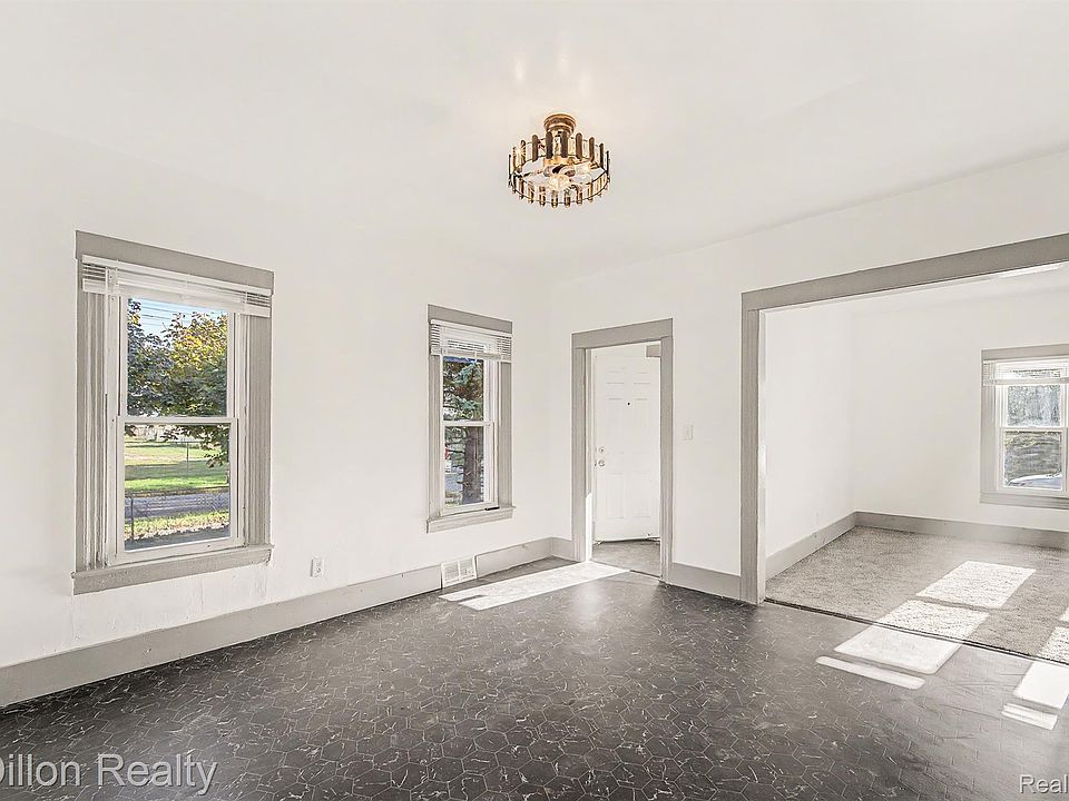 92 Brownlee St, photo 11