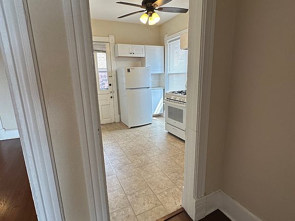 4th image of 6689 N Olmsted Ave APT 2R