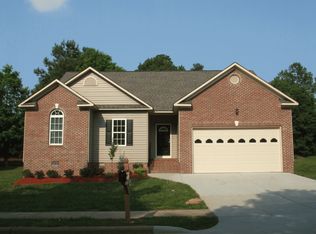 2401 Buckingham Dr, Sanford, NC 27330
