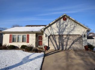 1730 Marquette Ave, Oshkosh, WI 54901