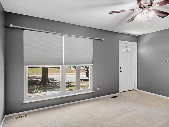 5th image of 12137 La Padera Ln