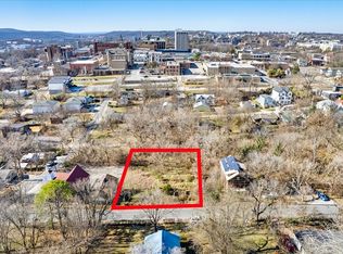 11 N Willow Ave #37, Fayetteville, AR 72701