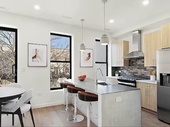 181 Kosciusko Street image 5 of 22