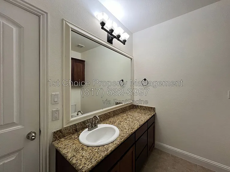 4730 Birchman Ave — Photo 34