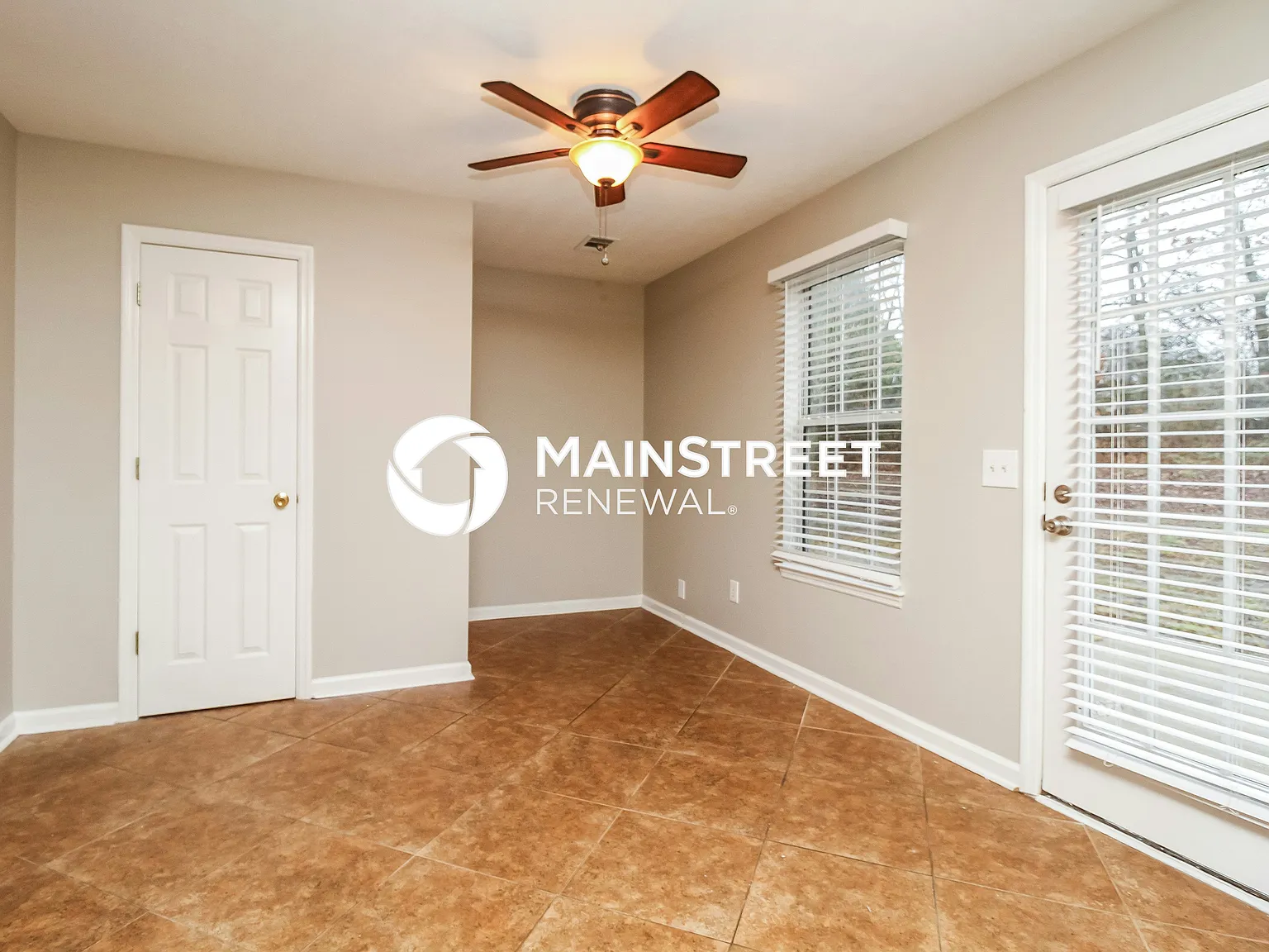 628 Sandy Spring Trail — Photo 2