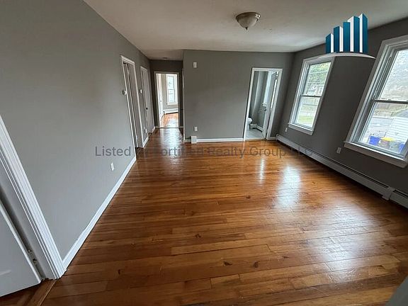 4th image of 76 Angell St #2