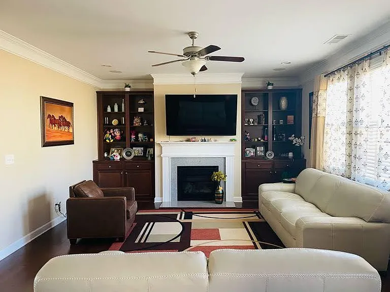 5565 Dooley Way — Photo 4