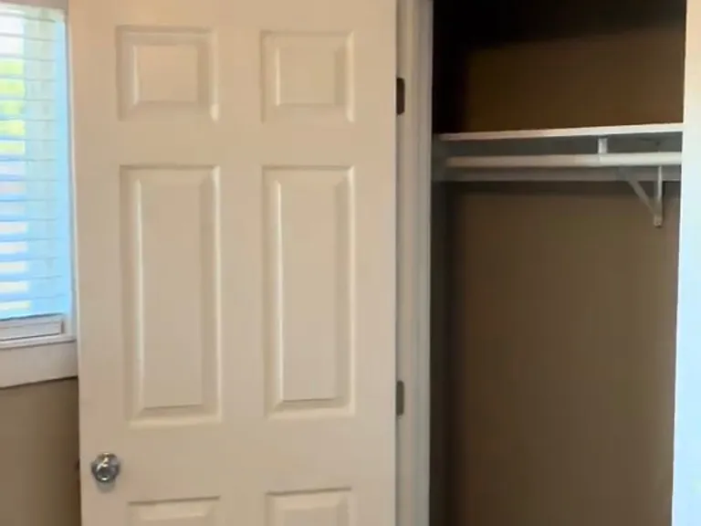 9100 Salmon Falls Dr — Photo 16