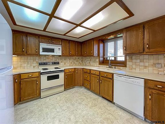 5th image of 2812 Nottingham Dr