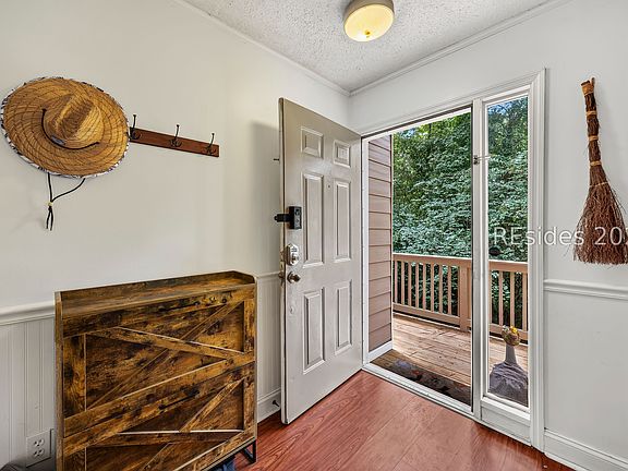 4th image of 53 Delander Court UNIT 40