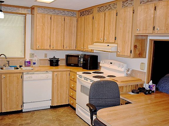 2nd image of 1221 Citrus Dr #86