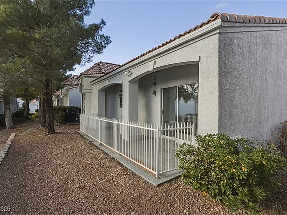 2nd image of 8809 Crystal Port Ave