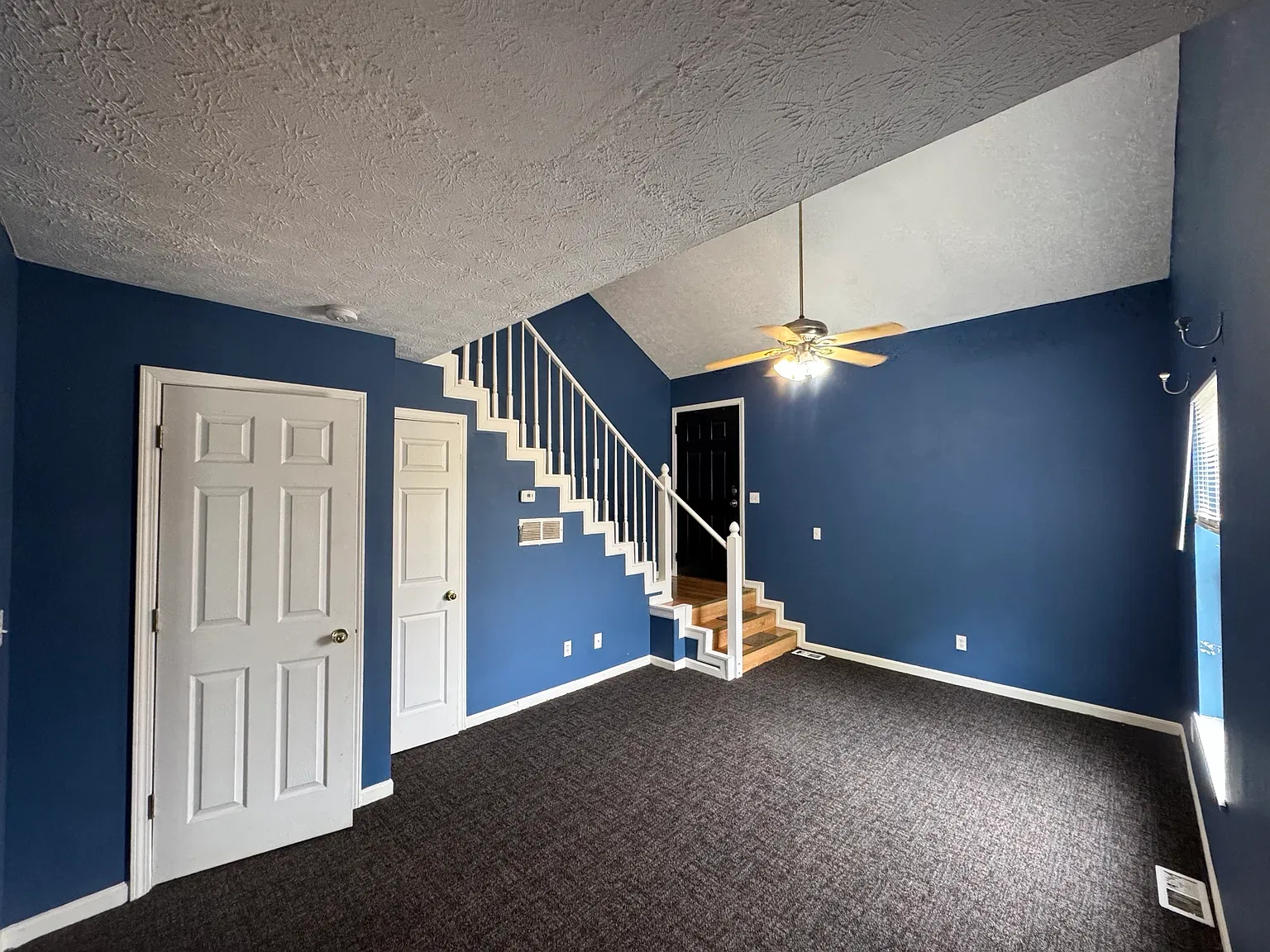 1 bed, 1.5 bath, 675 sqft, $1,100 — Photo 4
