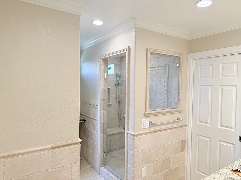 1532 Santa Monica Ave — Photo 2