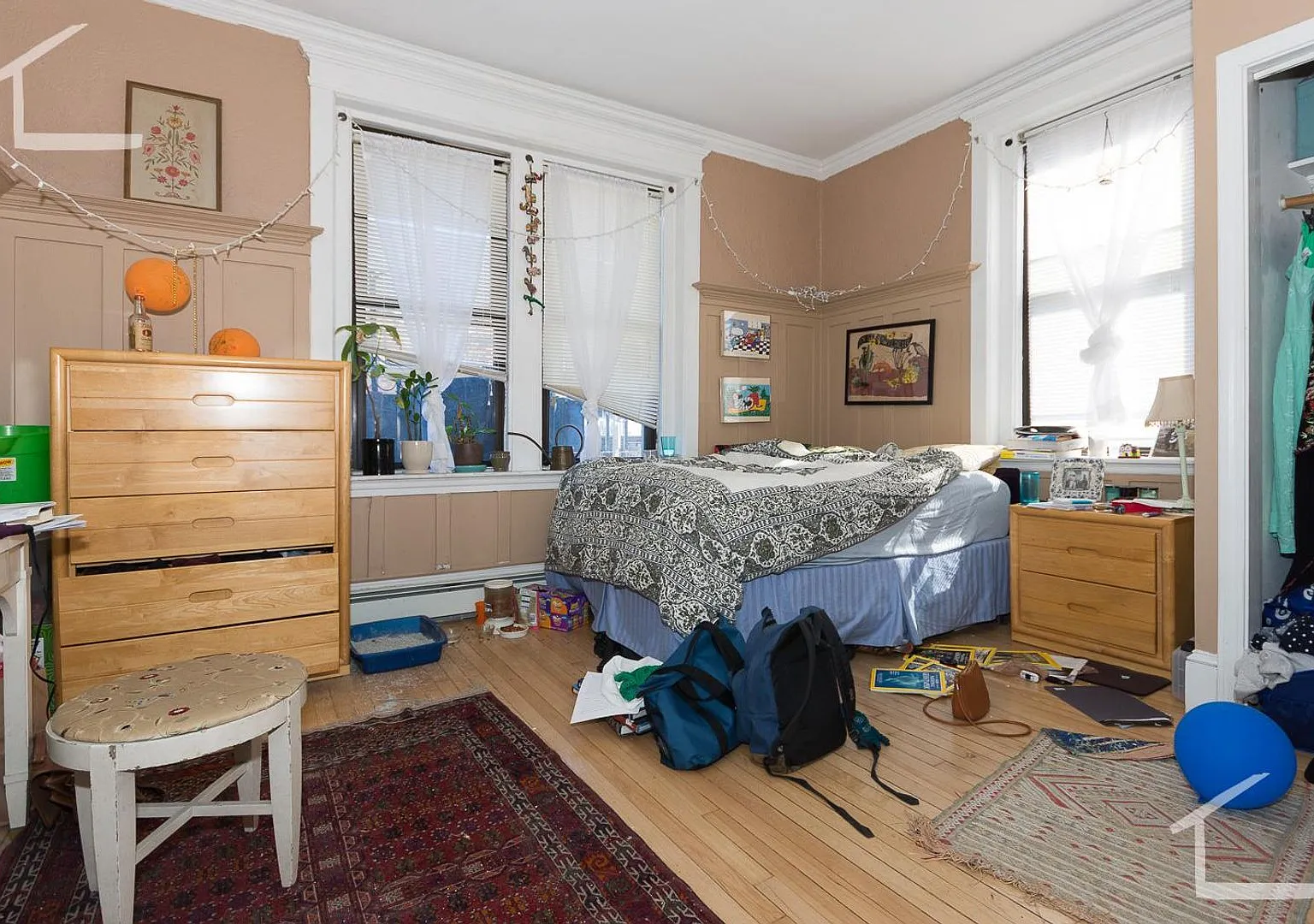 Central Allston Location. Steps from the T Stop. Laundry Facility. Parking for Rent — Photo 1