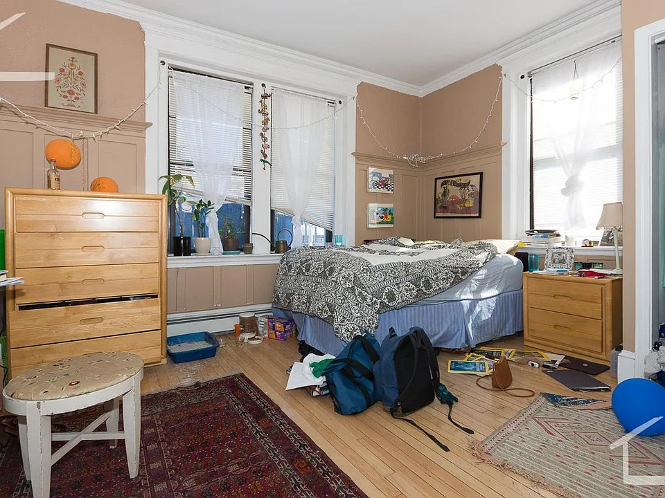 185 Harvard Ave #4
