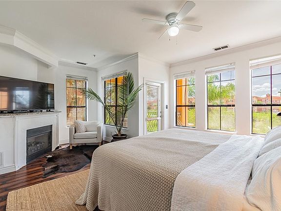 3rd image of 2717 Via Cipriani Unit 614A