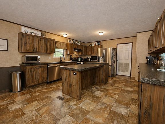 4th image of 344 Lightfoot Rd