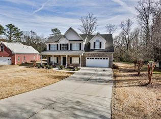 90 Wentworth Dr, Oxford, GA 30054