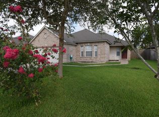 312 Belle Ln, Port Lavaca, TX 77979