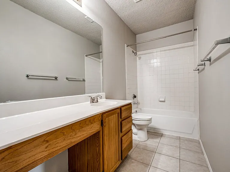 7318 Belmede Ct — Photo 12