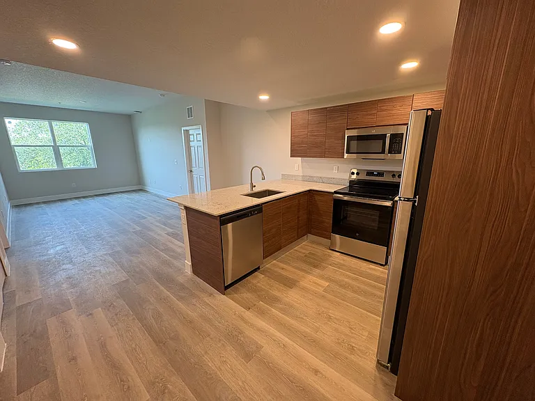 4424 S Texas Ave #1-305-1 — Photo 3