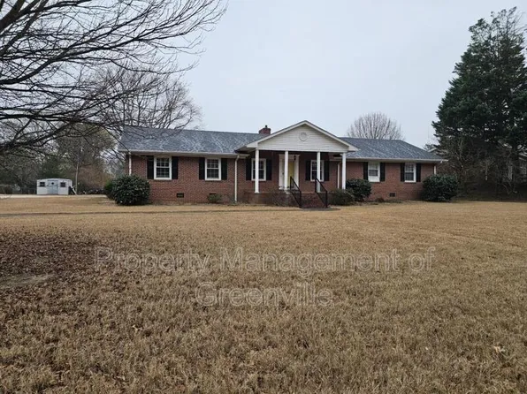 104 S Orchard Dr, Taylors, SC 29687