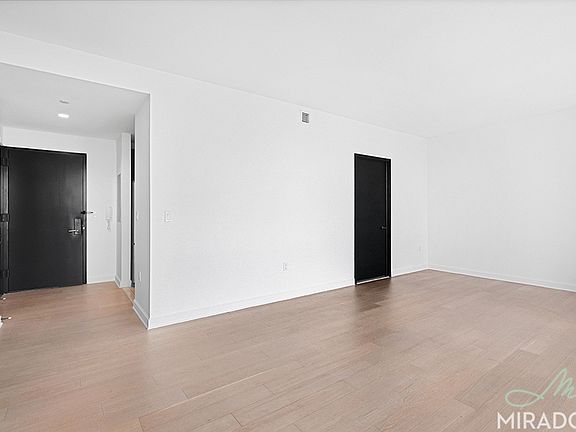 5th image of 21 W End Ave Ph 3